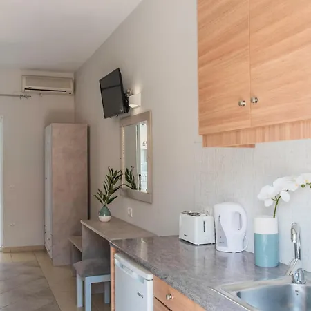 Aparthotel Roula Pigadhakia
