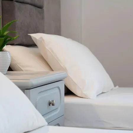 Aparthotel Roula *