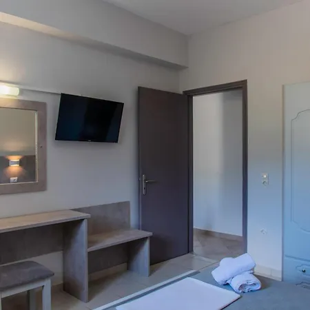 Aparthotel Roula Pigadhakia